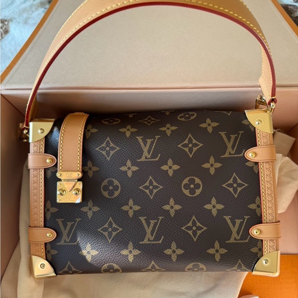 Louis Vuitton Side Trunk MM - Picture 2 of 3